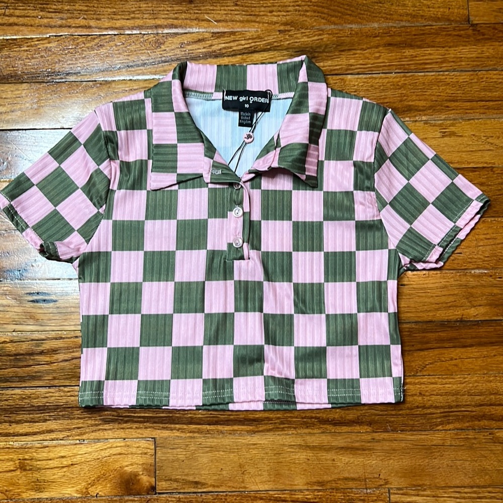 ZUMIEZ Cropped Collared Tee